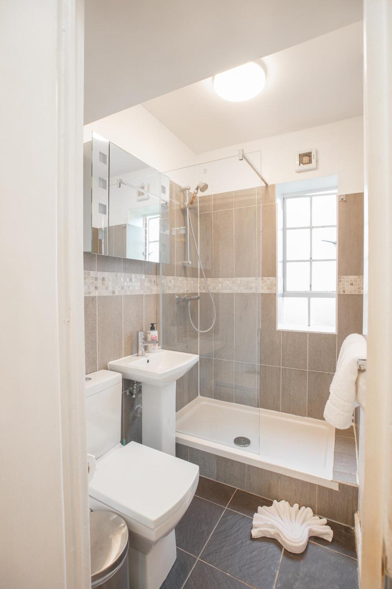 Studio At Chelsea Cloisters Hotel London Bagian luar foto